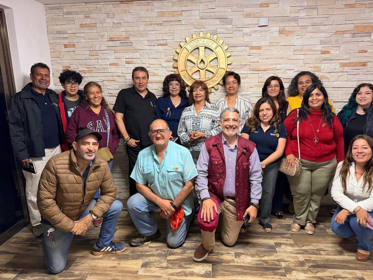Grupo del Club en reunión